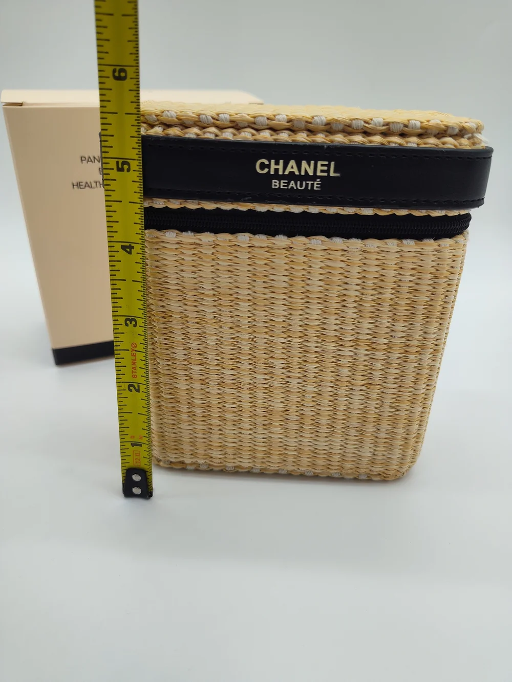 CHANEL BEAUTÉ Les Beiges Woven Beauty Organizer Case NIB With Box
